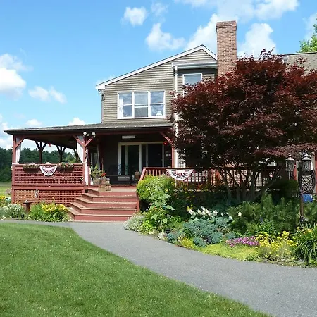 On Cranberry Pond Bed And Breakfast-3